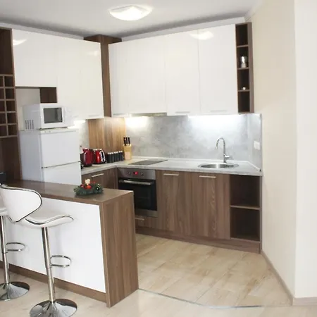 Super Luxury ブルガス